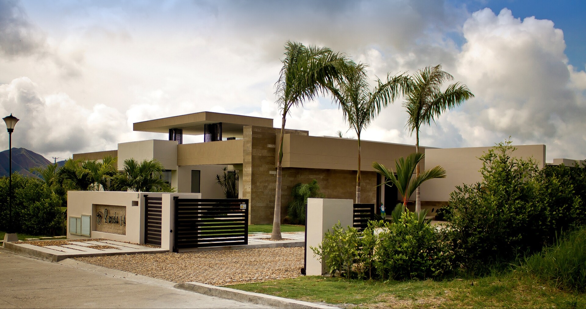 Proyectamos,  Diseñamos y Construimos.