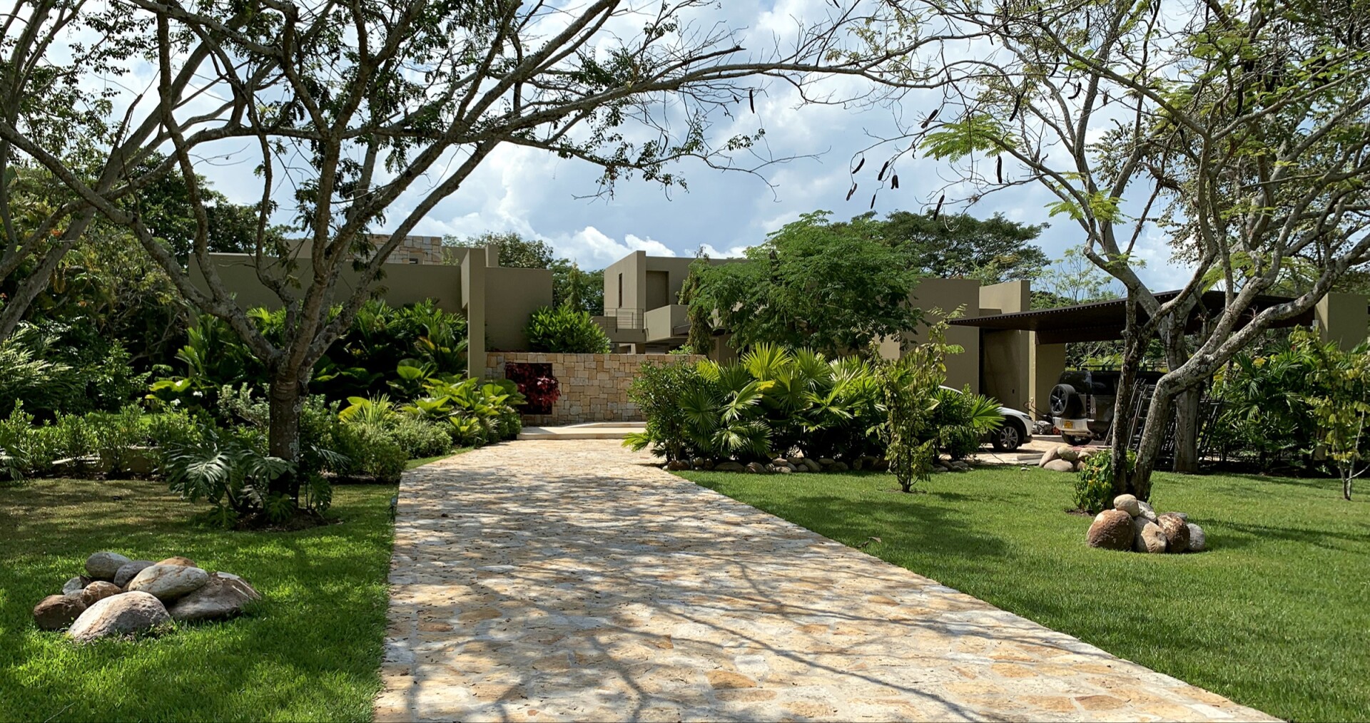 Proyectamos,  Diseñamos y Construimos.